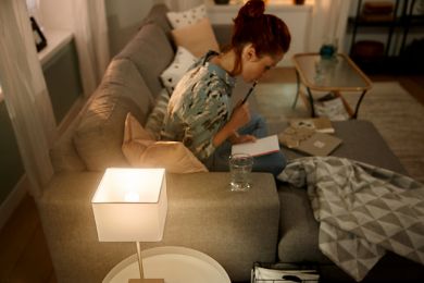 Philips Hue LED Лампочка E14 5.7W White 929002440603 | Elektrika.lv