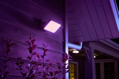 Philips Hue Discover outdoor floodlight White and color ambiance 1743530P7 915005731401 | Elektrika.lv
