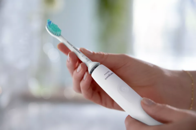 Philips Philips | Sonic Electric Toothbrush | Sonicare 3100 series HX3675/13 | Rechargeable | For adults | Number of brush heads included 2 | Number of teeth brushing modes 1 | Sonic technology | White HX3675/13