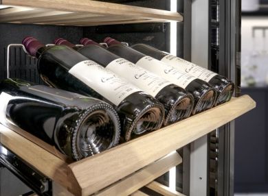 Caso Design Caso | Wine Cooler | WineDeluxe WD 60 | Energy efficiency class F | Built-in | Bottles capacity 60 | Cooling type | Black 07715