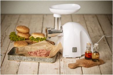 Camry Meat mincer Camry | CR 4802 | White | 600-1500 W | Number of speeds 1 | Middle size sieve, mince sieve, poppy sieve, plunger, sausage filler, vegatable attachment. CR 4802