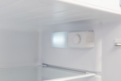 Eta ETA Refrigerator | ETA174490000E | Energy efficiency class E | Free standing | Double Door | Height 123 cm | Fridge net capacity 112 L | Freezer net capacity 39 L | 40 dB | White ETA174490000E