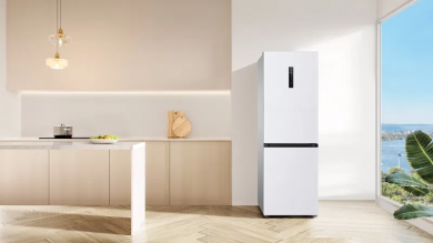 TCL TCL Refrigerator | RP340BWD1 | Energy efficiency class D | Free standing | Combi | Height 185 cm | No Frost system | Fridge net capacity 223 L | Freezer net capacity 117 L | Display | 35 dB | White RP340BWD1