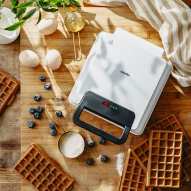 MESKO Mesko Waffle Maker | MS 3091 | 1800 W | Number of pastry 2 | Belgium | White MS 3091
