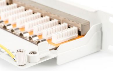 Digitus  Digitus | Patch Panel | DN-91624S | White | Category: CAT 6; Ports: 24 x RJ45; Retention strength: 7.7 kg; Insertion force: 30N max | 48.2 x 4.4 x 10.9 cm DN-91624S