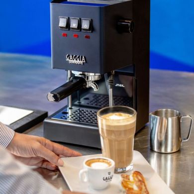  Gaggia Coffee Maker | RI9481/15 Classic E24 | Pump pressure 15 bar | Built-in milk frother | Semi-automatic | Classic Blue RI9481/15